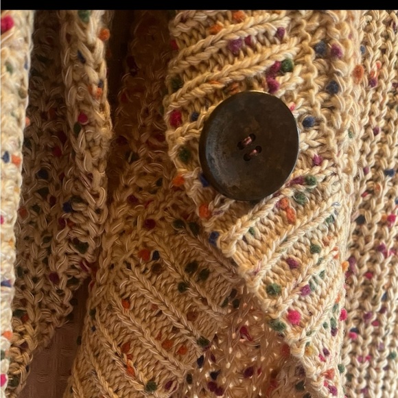 Rockin C Women's Sand & Colorful Dot Round Hem
Sweater
STYLE #RC4127 Large - Picture 7 of 7